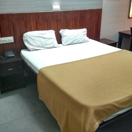 International Tourist Home Kozhikode Extérieur photo