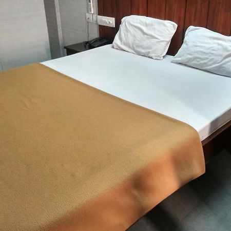 International Tourist Home Kozhikode Extérieur photo