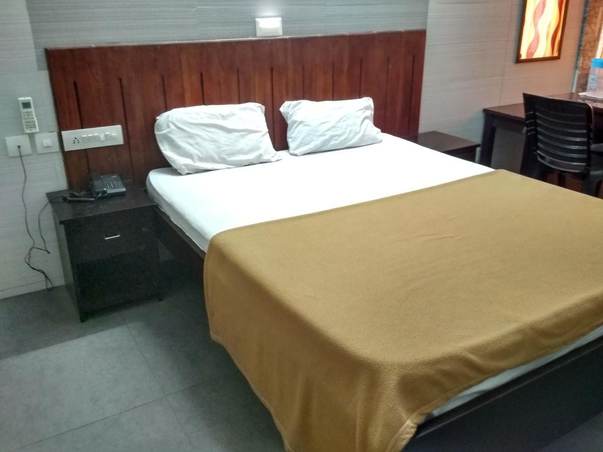 International Tourist Home Kozhikode Extérieur photo