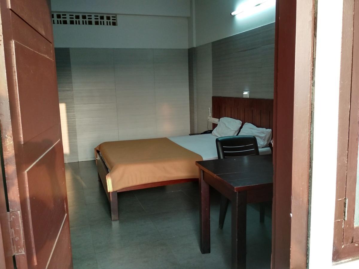 International Tourist Home Kozhikode Extérieur photo